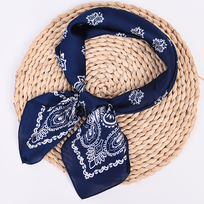 Nuova sciarpa Paisley bicolore piccola anacardi in raso di seta 70 sciarpa piccole sciarpe all'ingrosso