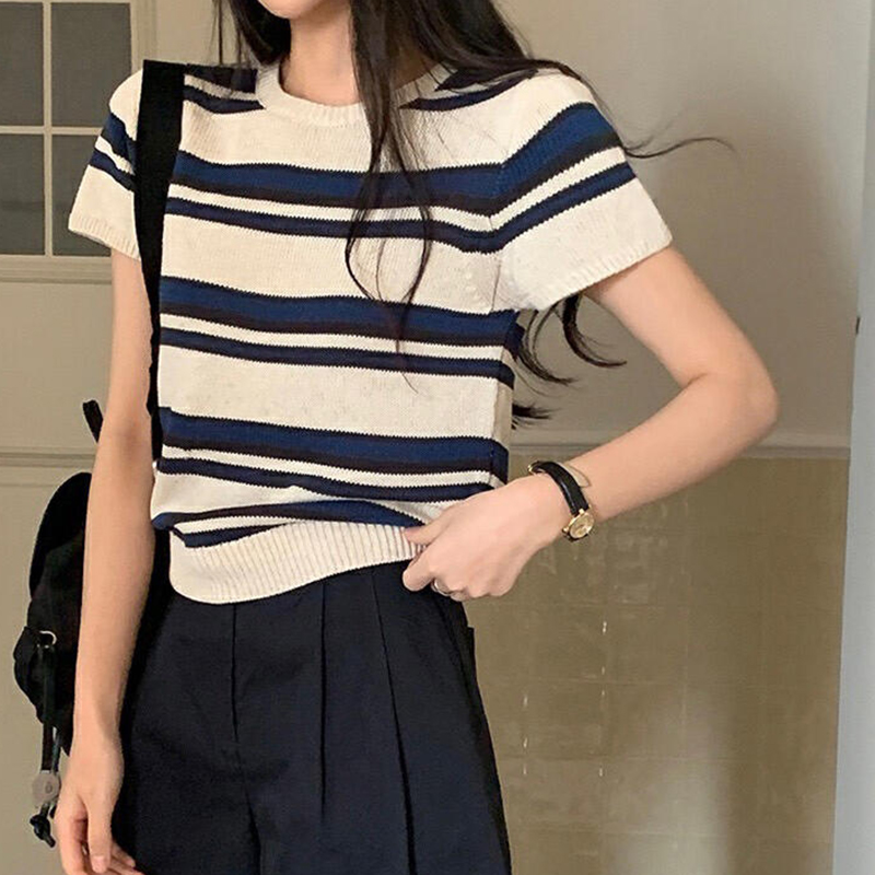 Koreańska koszulka z krótkim rękawem w stylu retro, z okrągłym dekoltem, luźna, uniwersalna, dzianinowa, dla kobiet.