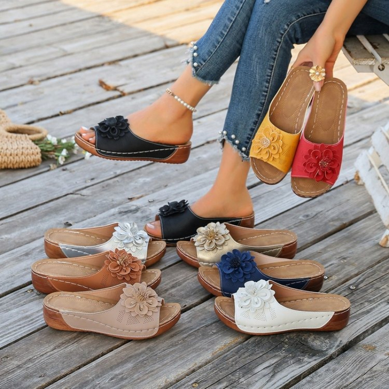 Grote maat Romeinse stijl uitgeholde lichtgewicht instapschoenen voor dames Naailijn grensoverschrijdende platformslippers