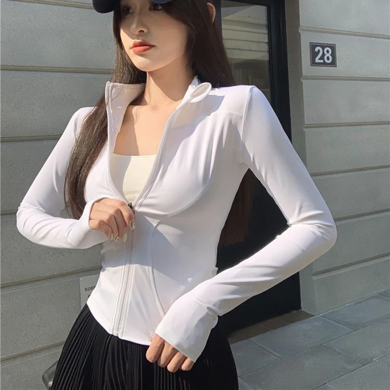 Camiseta Feminina de Manga Longa Slim Fit Verão 2026 com Zíper na Cintura, Efeito Modelador, Proteção UV, Estilo Cropped para Yoga