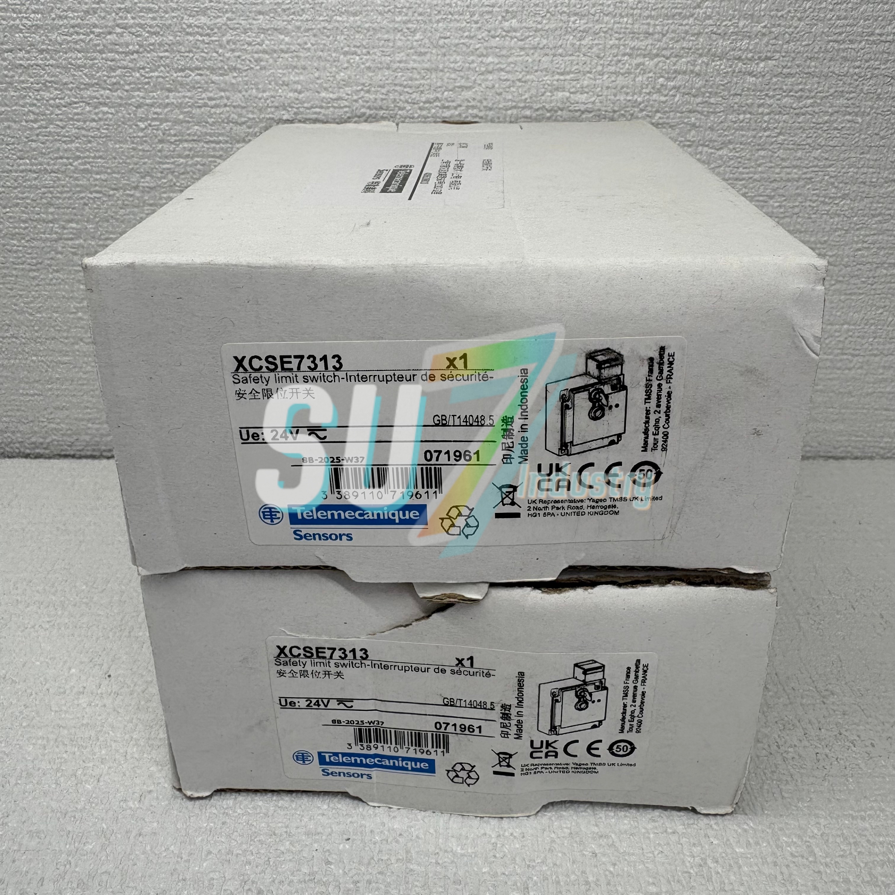 XCSE7313 Safety door latch   XCSE7313  New original