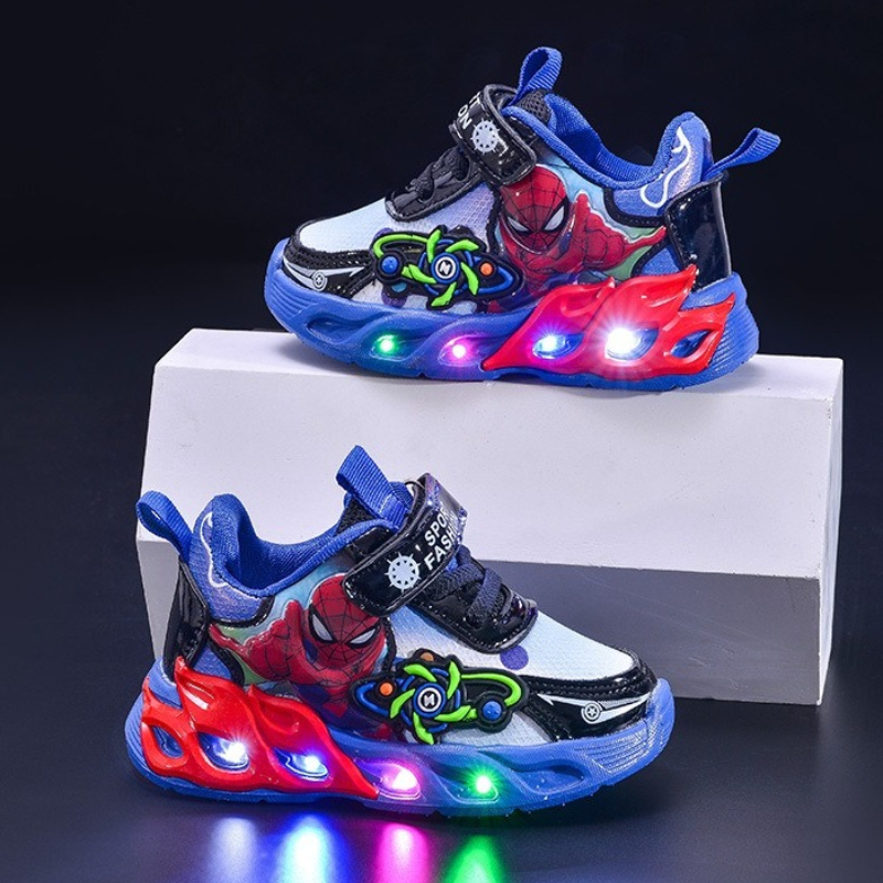 Scarpe da ginnastica per bambini con cartoni animati 2026 Nuove scarpe sportive casual da ragazzo Primavera Estate Traspiranti Scarpe da studente Scarpe casual per bambini da 1-12 anni
