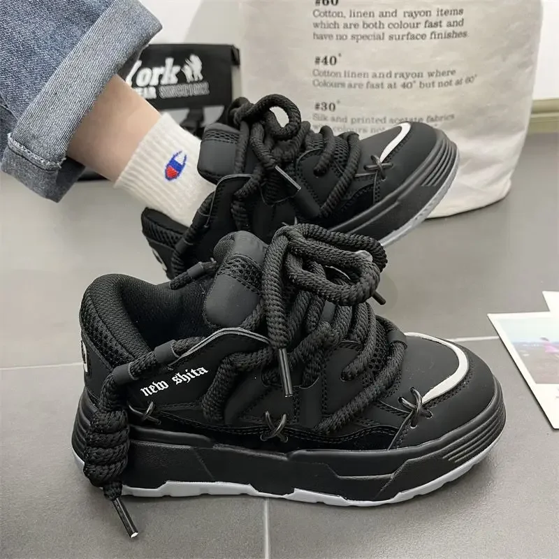 Nowy projekt Kobiety Mężczyźni Dziewczyny Chodzenie flatforms Chleb Buty Szeroka podeszwa Pary Unisex Chunky Sneakers Hip Hop Punk Sport Trenerzy