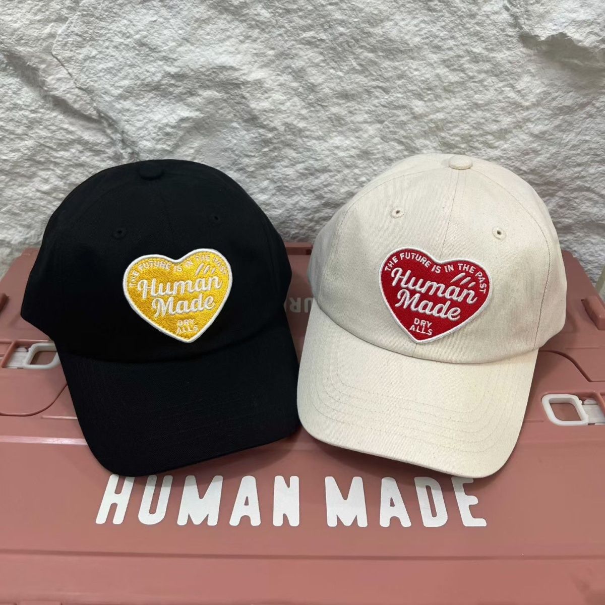 Topi Bisbol Jepang Vintage Bordir Hati Aplikasi Baru 2026 Buatan Manusia, Model Unisex untuk Pasangan, Topi Peaked Fashion