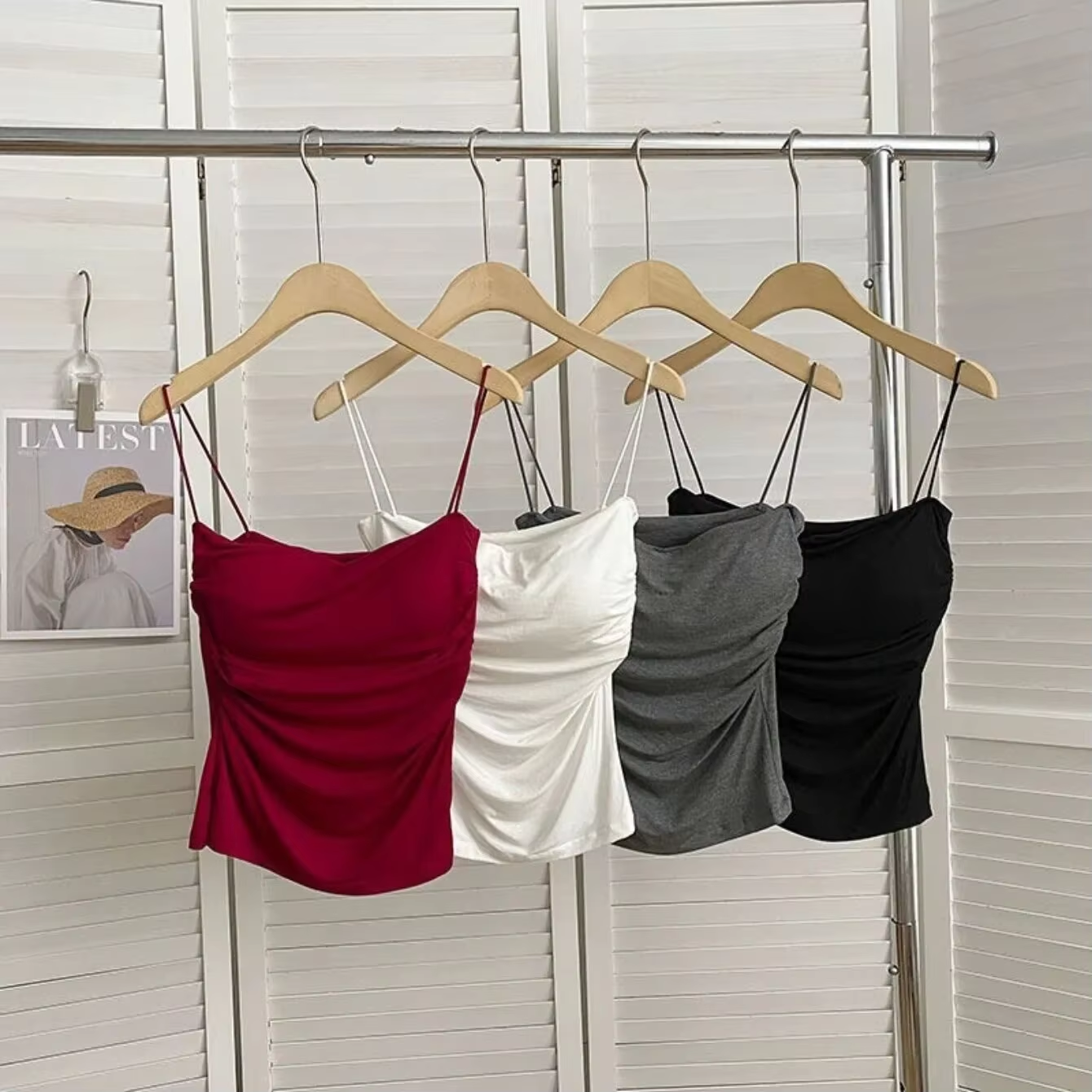 1 corsé elegante con pliegues en la cintura, chaleco sin mangas con almohadilla fija para el pecho, top corto sexy con tirantes finos, color liso