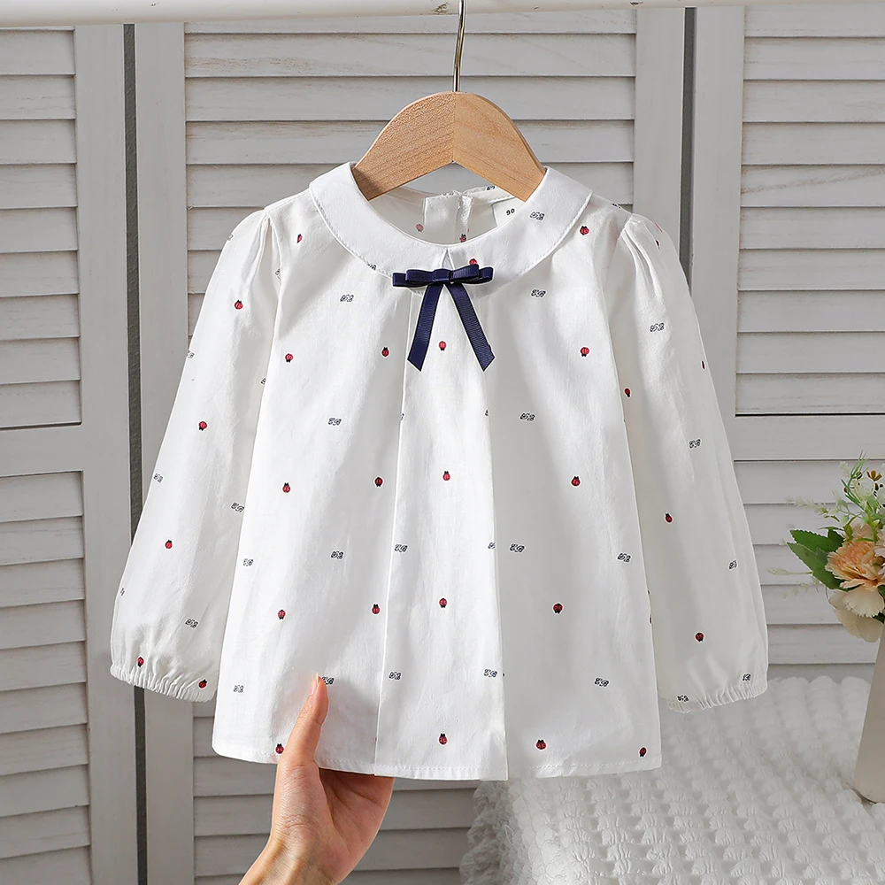 Wit katoenen overhemd met lange mouwen voor meisjes, lieveheersbeestje print, Peter Pan kraag blouse met strikdecoratie, casual top voor kinderen van 2-6 jaar