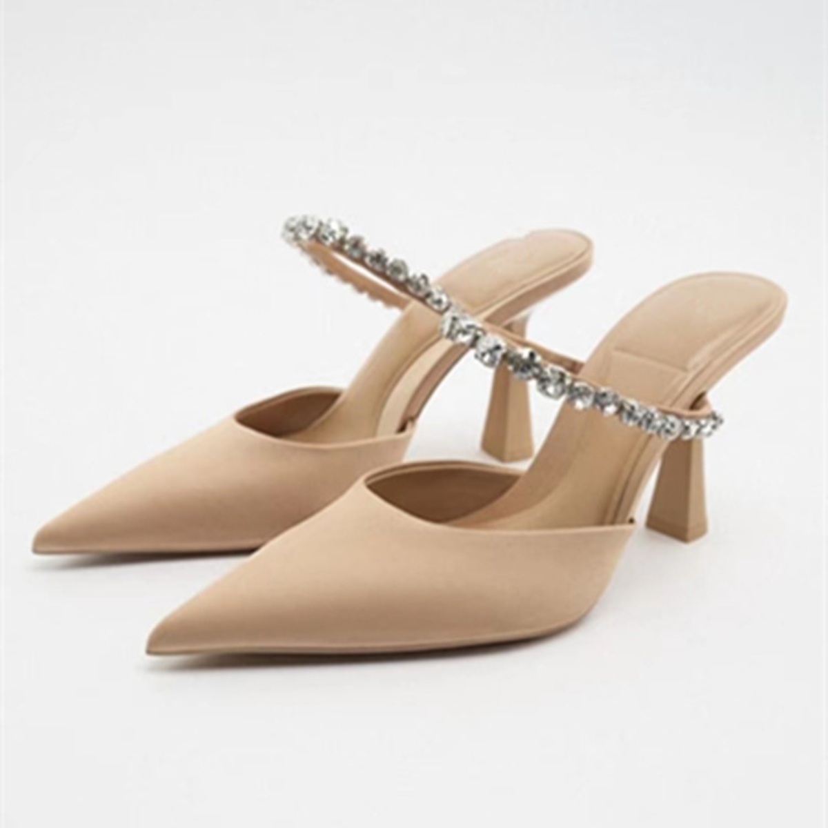 Modieuze elegante sexy banket hoge hakken zomer nieuwe puntige neus slanke hakken comfortabele temperament slippers voor vrouwen
