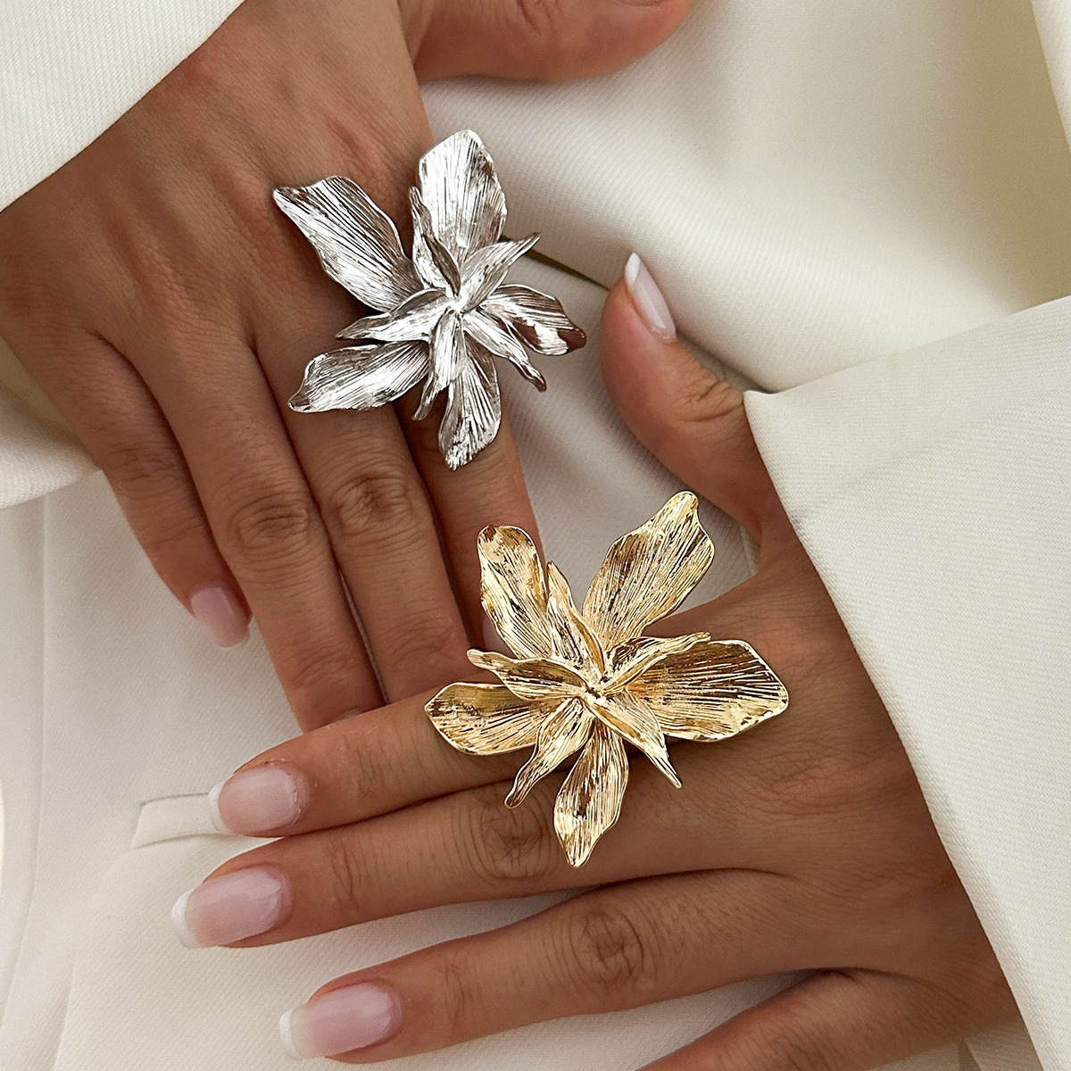 Anillo de flor grande de doble capa con diseño de personalidad para mujer, anillos de dedo ajustables para fiesta Punk, regalo de joyería de moda