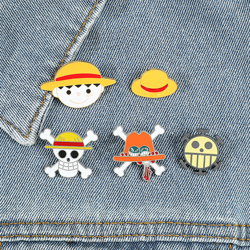 Một Trong Những Bộ Đầm Anime Hoạt Hình Monkey D. Luffy Đầu Lâu Ba Lô Quần Áo Phụ Kiện Hợp Kim Tráng Men Lưng Chân Thổ Cẩm Huy Hiệu