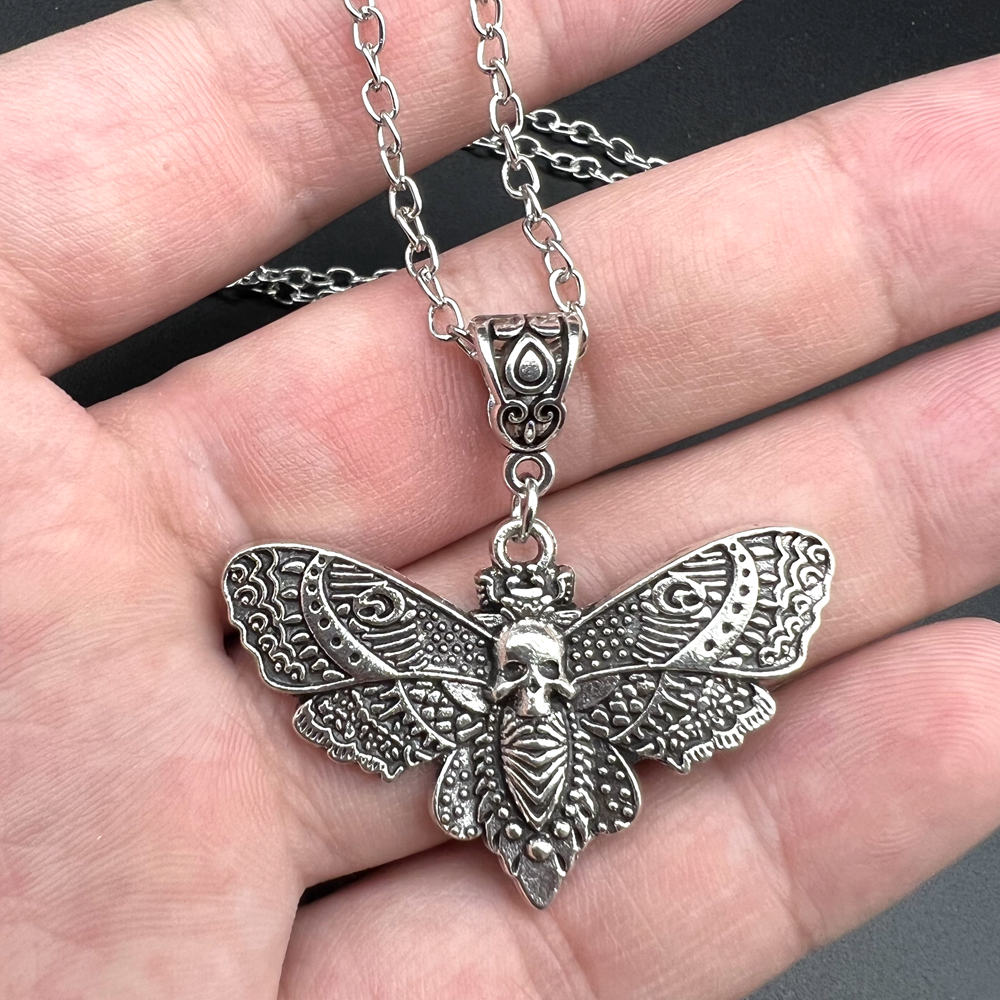 1szt Gothic Deaths Head Skull Moth Wisiorek Naszyjnik Biżuteria Owad Urodziny Miłośnik Natury Prezent