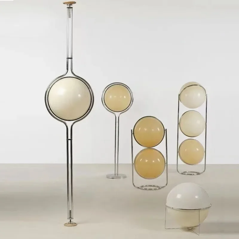 Lámpara de pie Garrault Delord, bola acrílica blanca de Metal cromado, luz de suelo para sala de estar, habitación de Hotel, lámpara decorativa para sofá