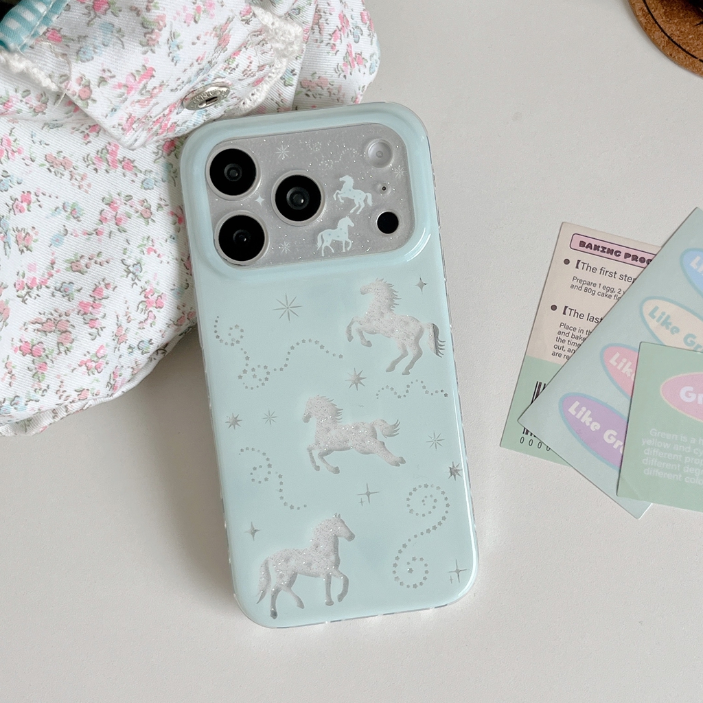 Frisse lichtgroene uitgeholde glitter pony silhouet zilveren sterpatroon beschermhoes voor iPhone 17 16 15 14 Pro Max