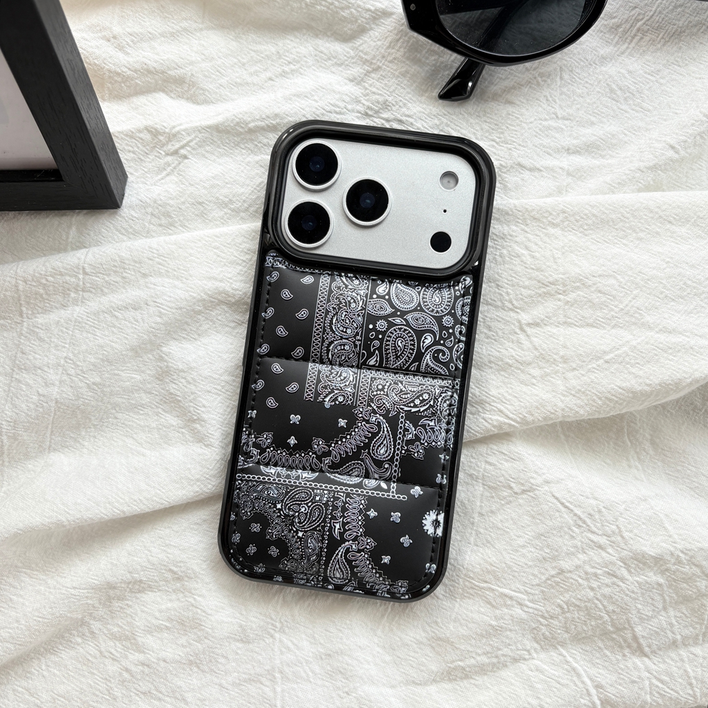Custodia protettiva per telefono imbottita in tessuto con motivo paisley in stile etnico creativo per iPhone 17 16 15 14 12 11 Pro Max Plus Air