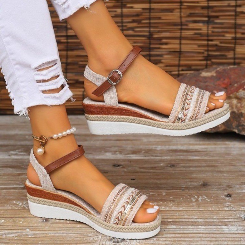 Damen Geflochtene Casual-Sandalen mit Schnallenverschluss, Plateau-Keilabsatz für Frauen, Sommer 2026, Leichte Rutschfeste Gehsandalen