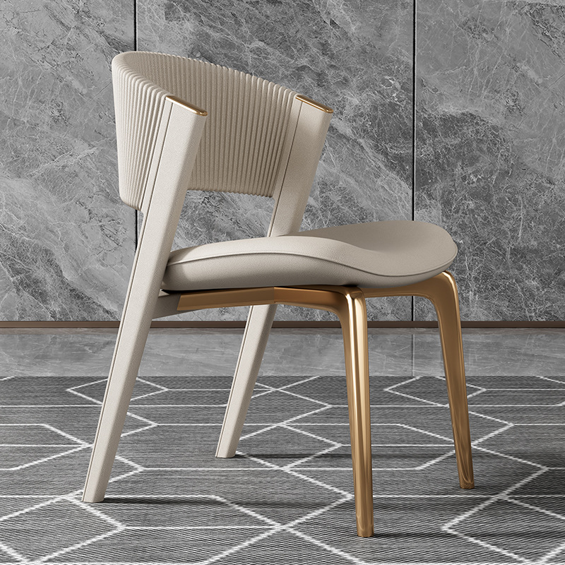 MOMO Italienischer leichter Luxus-Esszimmerstuhl für Zuhause, extrem einfacher Designer, Massivholz, Leder, Verhandlung, High-End-Esszimmerstuhl