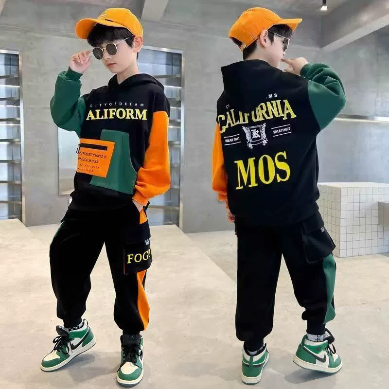ชายเสื้อชุดฤดูใบไม้ร่วงใหม่กีฬาชุดลําลองวัยรุ่นแนวโน้มเสื้อ + กางเกง 2 ชิ้นฤดูใบไม้ผลิเด็กชุดเด็กเสื้อผ้า