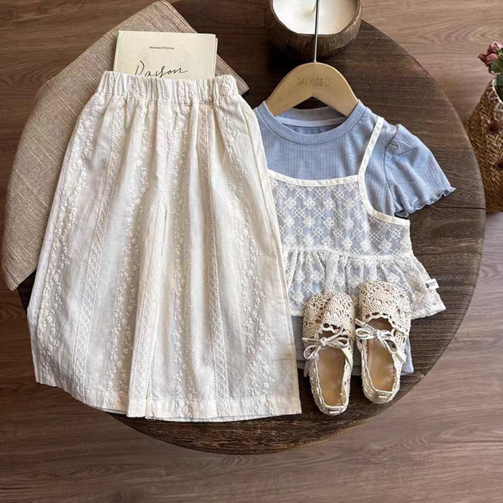 Conjunto Casual de Moda para Meninas de 3 a 7 Anos, Camiseta de Manga Curta + Top com Alças de Renda + Calças de Perna Larga, Conjunto de 3 Peças, Versão Coreana