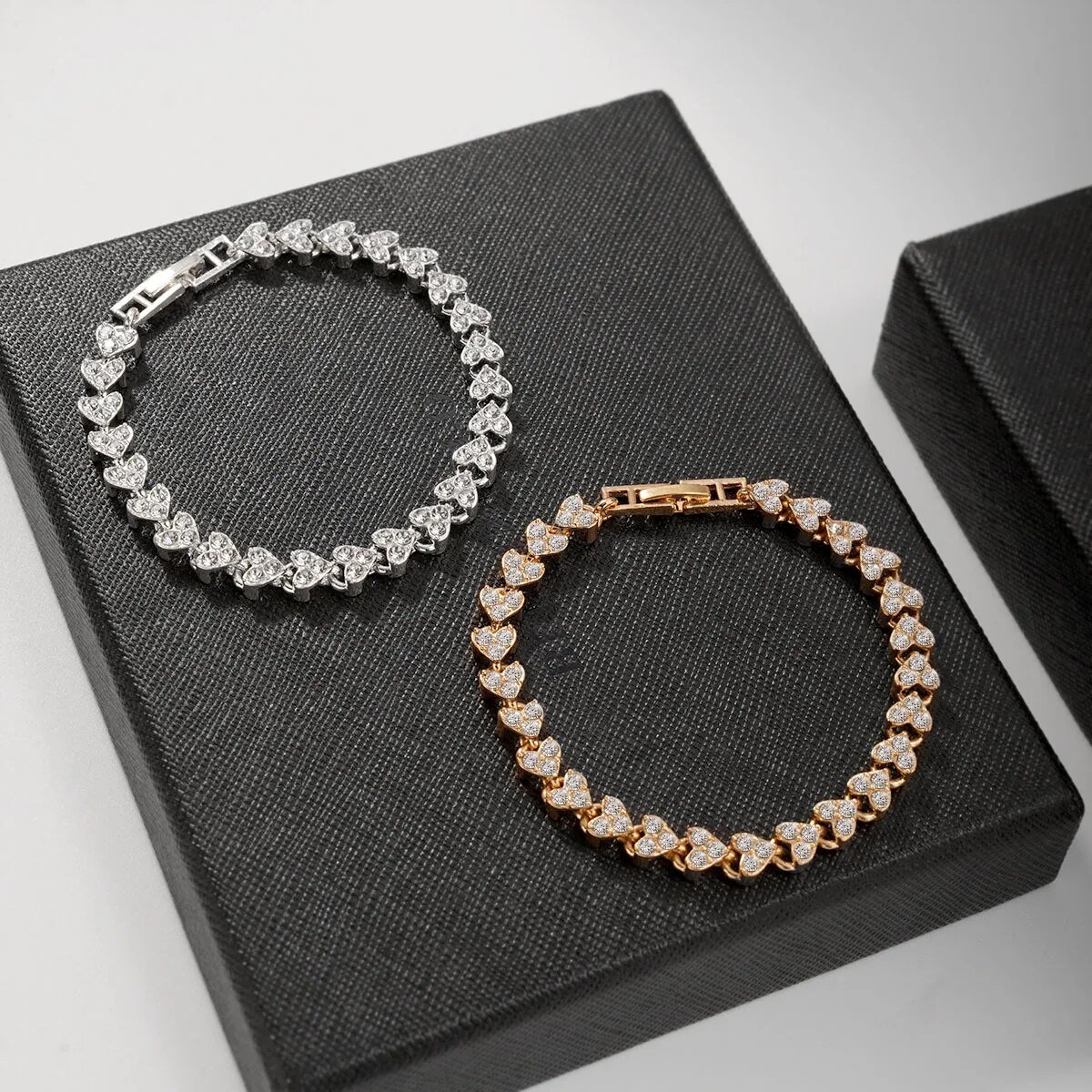 Pulseras de cadena geométricas de cristal romano para mujer, brazaletes góticos de lujo con diamantes de imitación completos, accesorios de joyería, moda 2024