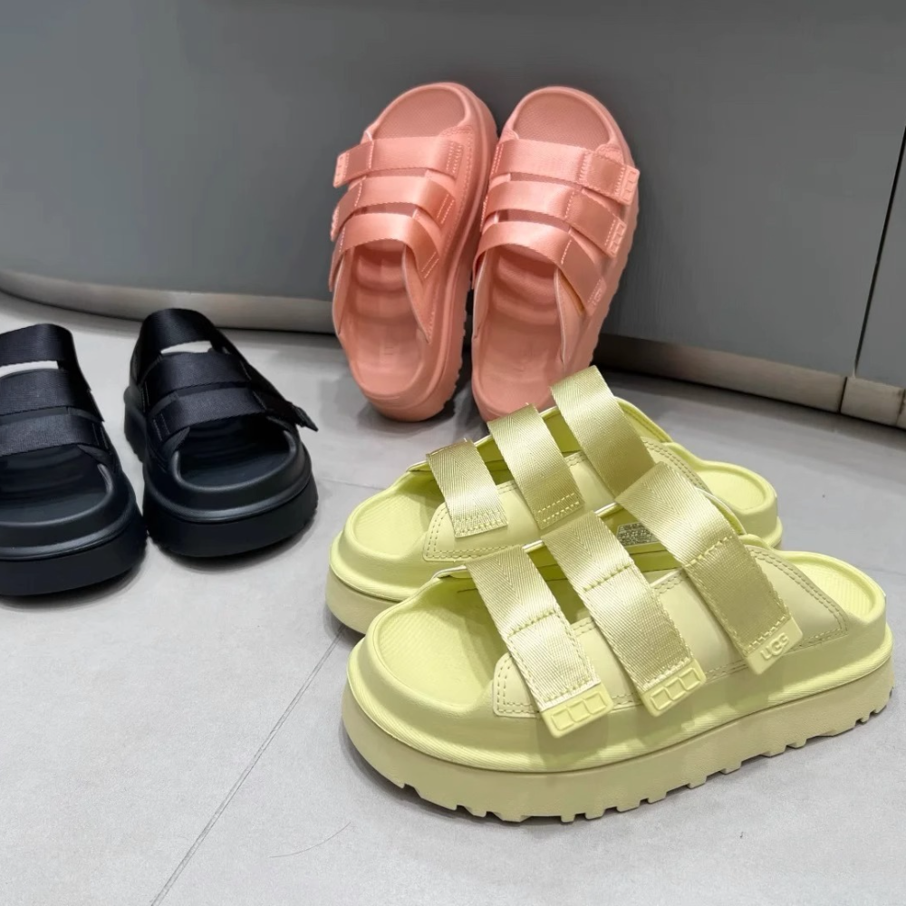 Sandálias femininas de plataforma de verão 2025 – sapatos deslizantes elegantes com sola grossa para praia, uso casual e ao ar livre
