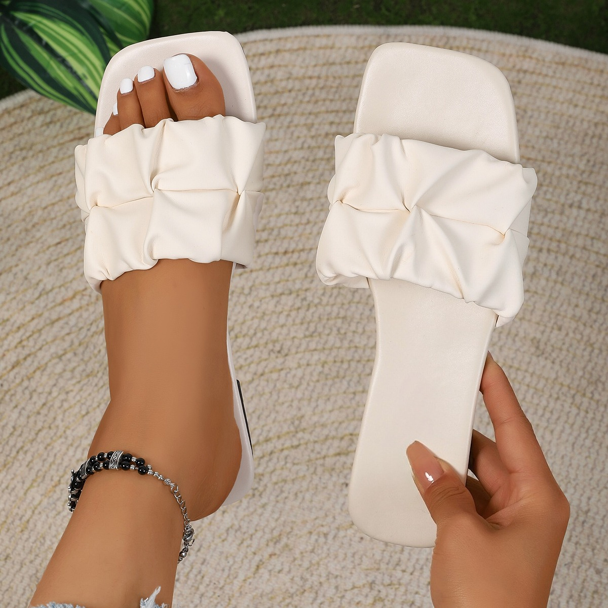Zapatillas de verano para mujer, chanclas planas, nuevas zapatillas plisadas, sandalias de mujer, zapatos elegantes y cómodos sin cordones, talla grande 36-43