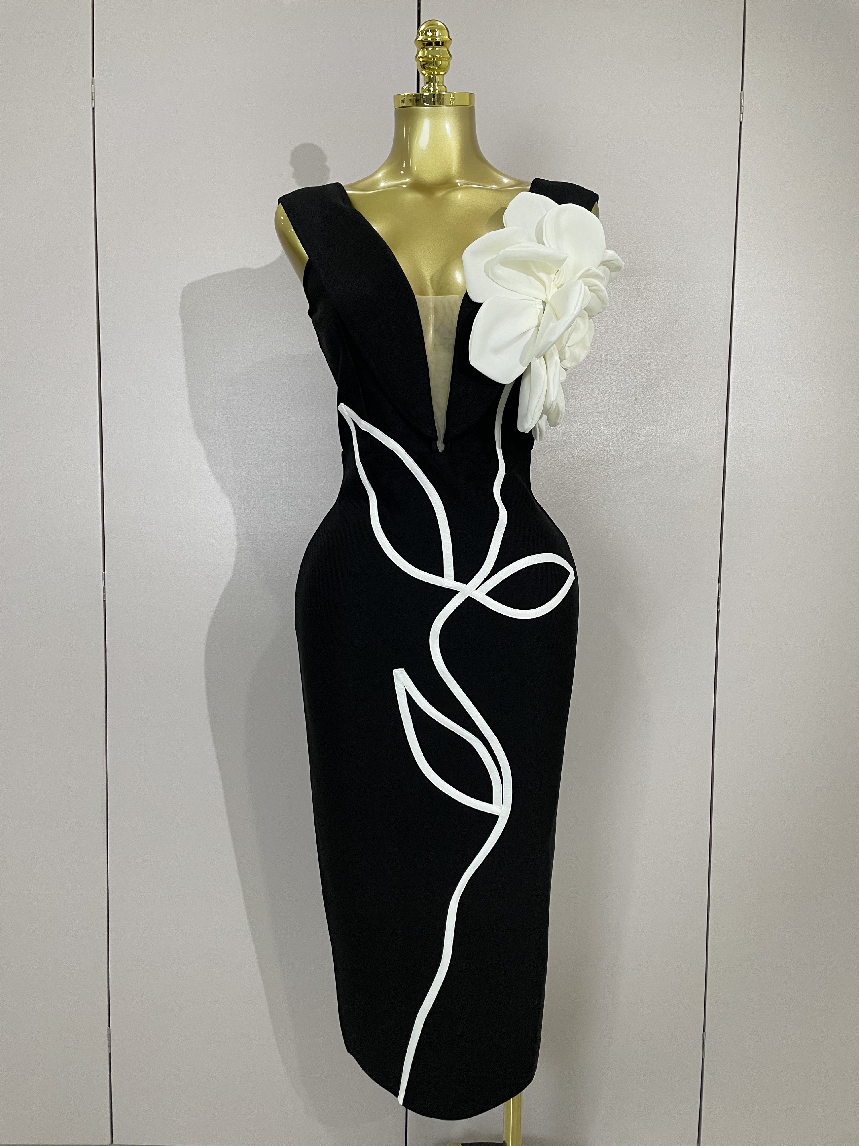 Frauen Neue Sexy Off Schulter Weiße Blume Schwarz Rot Bodycon Verband Langes Kleid Luxus Berühmtheit Abend Club Elegante Party Kleider