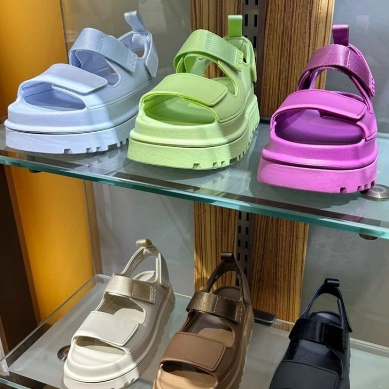 2025 verão nova plataforma aumentada legal arrasto mulheres usam chinelos casuais elegantes e versáteis de uma palavra