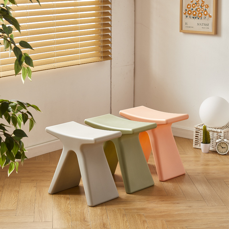 MOMO Nordic Huishoudelijke Schoenwisselkruk Creatieve Kleine Bank Moderne Minimalistische Kleine Kruk Lage Kruk Speciaal gevormde Kruk