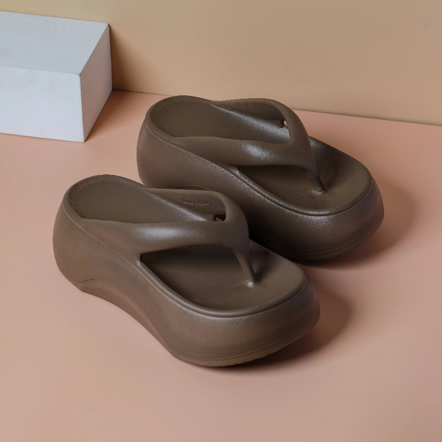Klobige Plateau-Flip-Flops für Damen, Sommer 2022, Clip-Zehe, dicker Boden, Wolken-Hausschuhe, Damen-Strand, rutschfeste Flip-Flops mit weicher Sohle