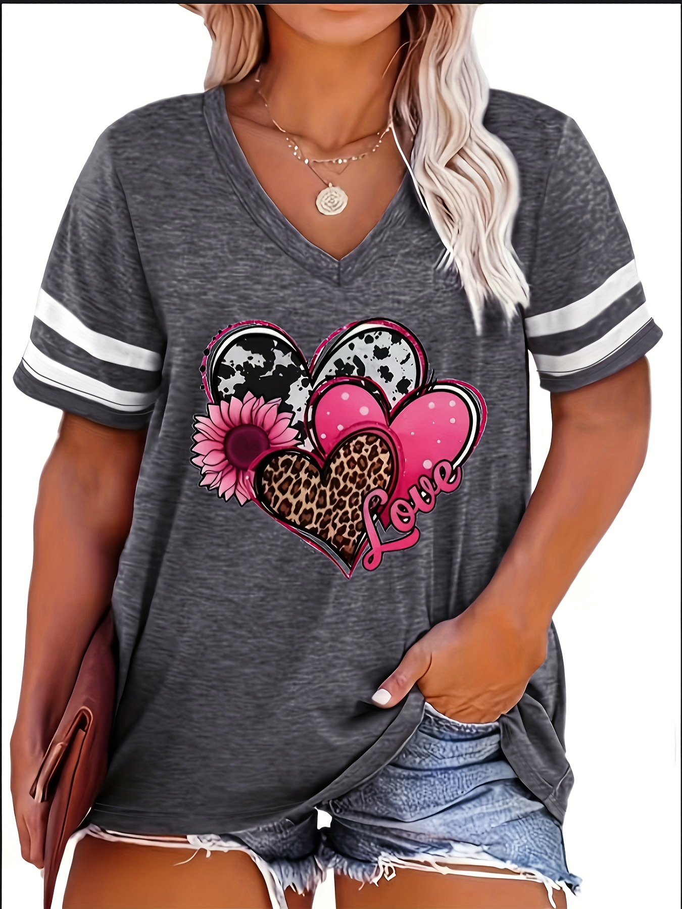 2024 Plus Size Lente/Zomer Nieuwe Liefde Print Casual Mode Vrouwen V-hals Korte Mouwen Losse T-shirt 5XL 6XL