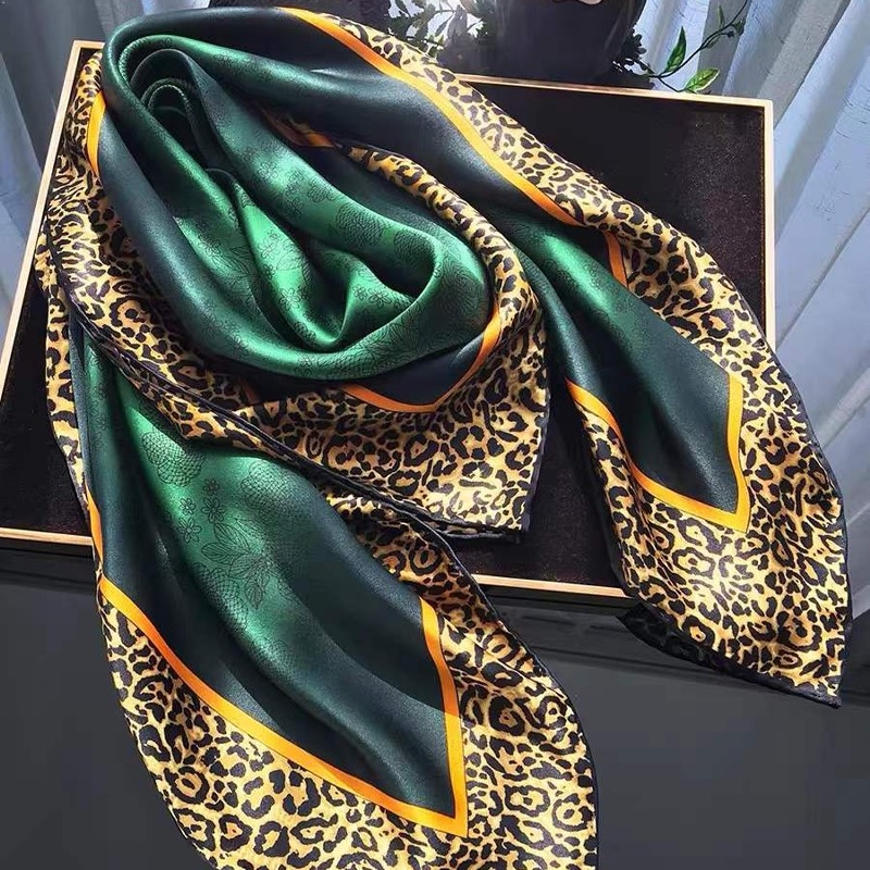 [BYSIFA] Novo lenço de seda verde esmeralda feminino marca leopardo impresso lenços quadrados 90*90cm acessórios de moda lenços hijabs