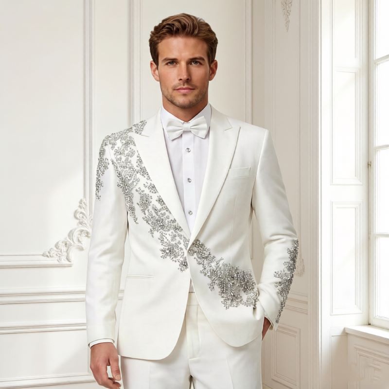 Herren Weißer Slim Fit 2-Teiliger Smoking mit Perlen und Silberner Blumenstickerei für Formelle Anlässe, Hochzeiten, Abschlussbälle, Galas, Roter Teppich und Prominenten-Partys