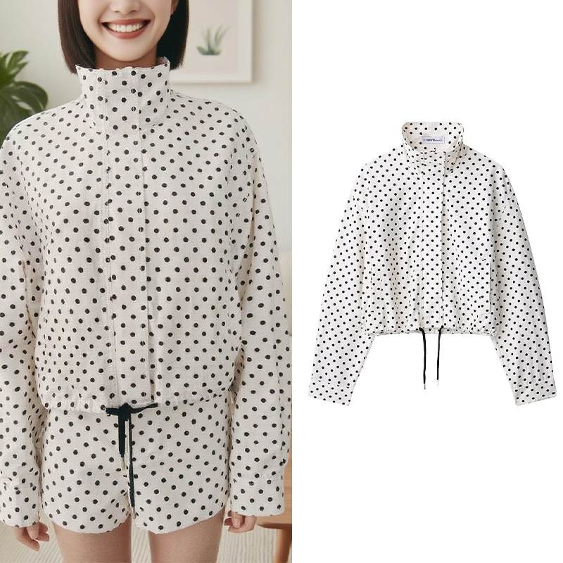 Nuova Giacca Donna Moda Estate 2026 con Collo Alto e Orlo con Coulisse, Fantasia a Pois in Seersucker, Outfit Casual Primavera Autunno Trafizaran