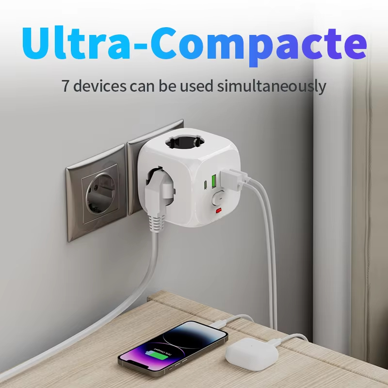 ปลั๊กพ่วง 7-in-1 แบบ EU พร้อมระบบป้องกันไฟกระชาก มีเต้ารับ AC 3 ช่อง พอร์ต USB 2 ช่อง และพอร์ต Type C 2 ช่อง รูปทรงลูกบาศก์ สำหรับใช้ในบ้าน