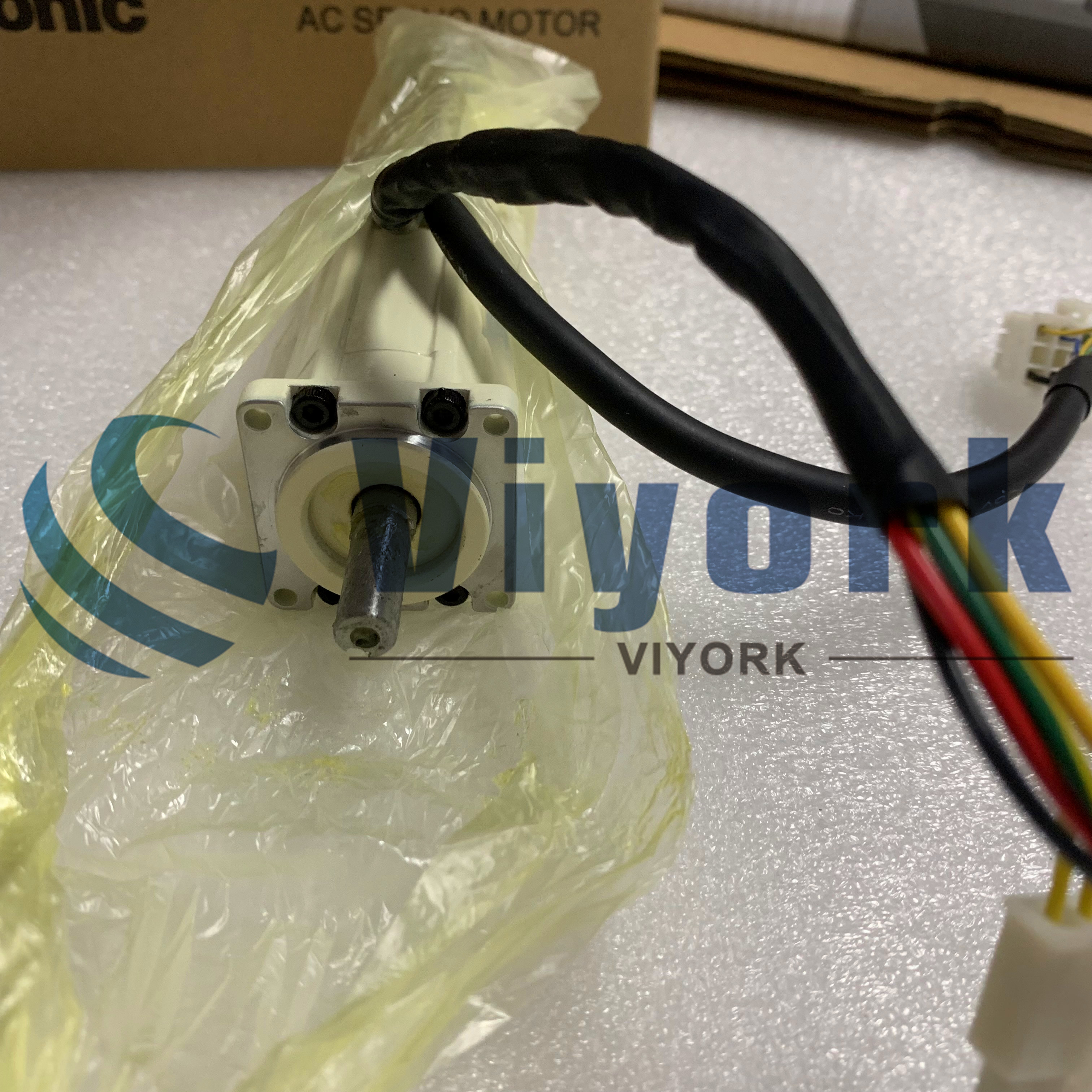 SERVOMOTOR DE CA MSM012A1FT NUEVO