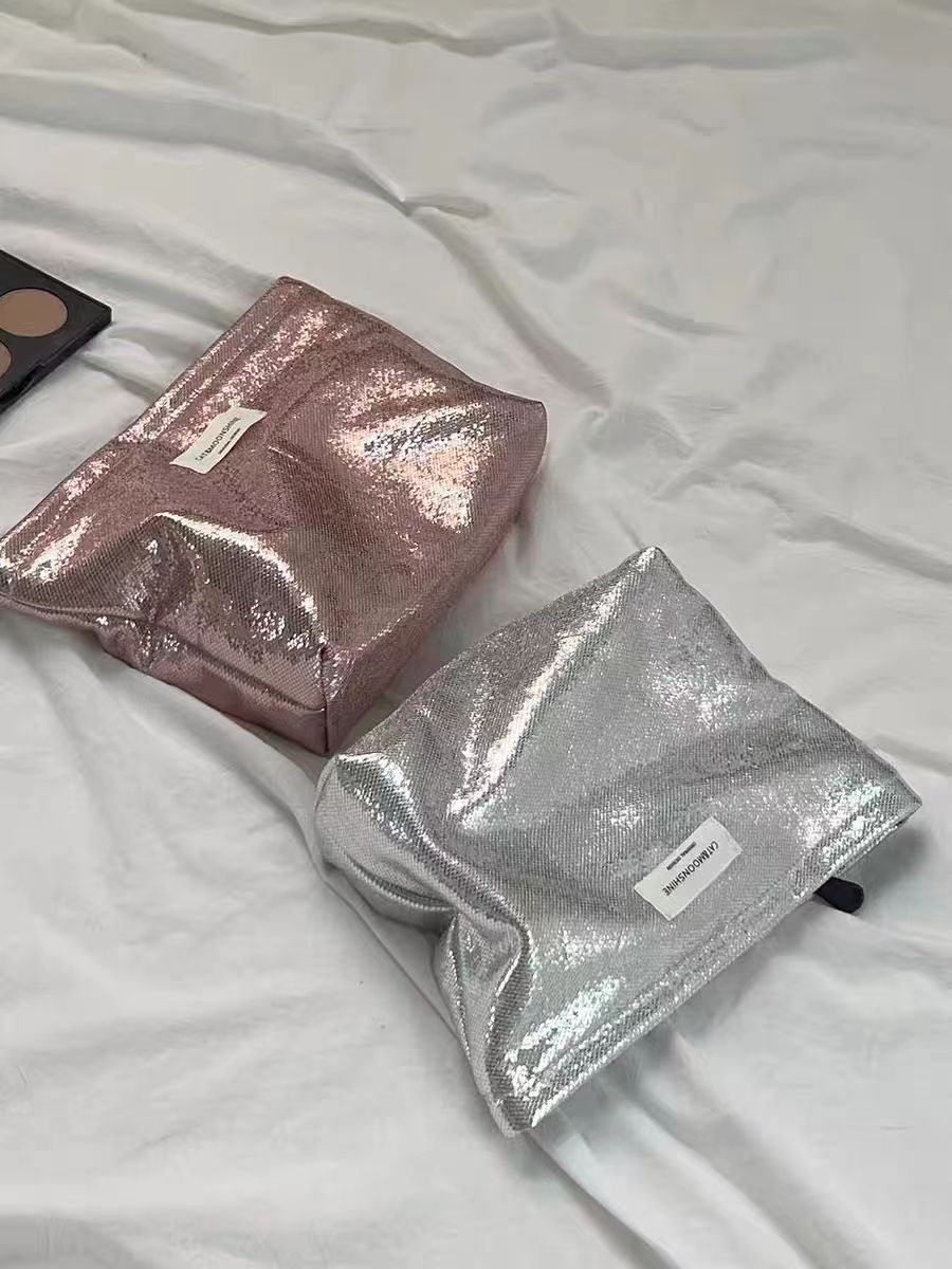 2023 simples portátil novo grande capacidade de armazenamento ao ar livre lavagem saco de embreagem cosmética para mulher
