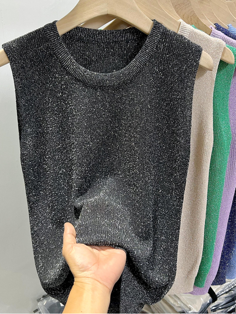 2025 夏の女性ニットグリーンタンクトップ女性薄型トップス基本カジュアルタンクトップ O ネック Tシャツノースリーブトップス女性のための