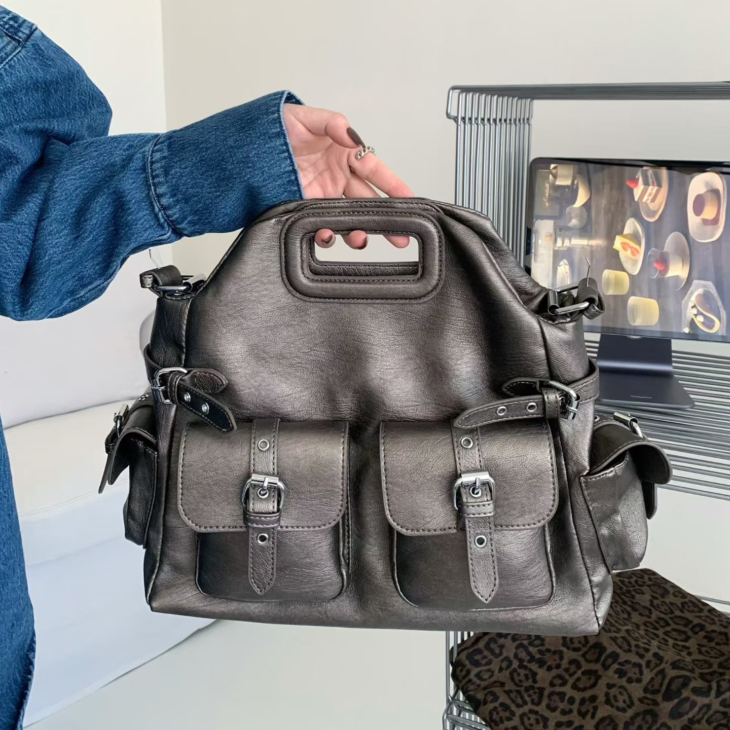 Fashion Women Shoulder Bags Large Capacity Sweet Cool Spicy Girl Motorcycle Multi-Pocket Ladies Handbag Big Totes Crossbody Bags