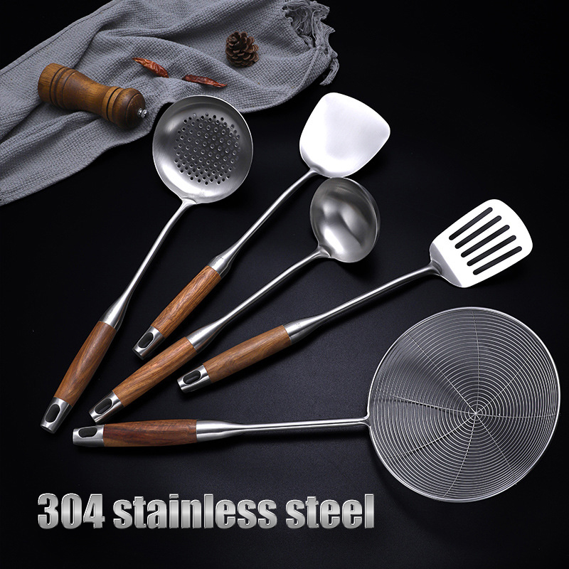 Manico in legno in acciaio inossidabile 304 Spatole larghe per pesce fritto Pala da bistecca Turner per pesce Utensili da cucina smussati con intaglio