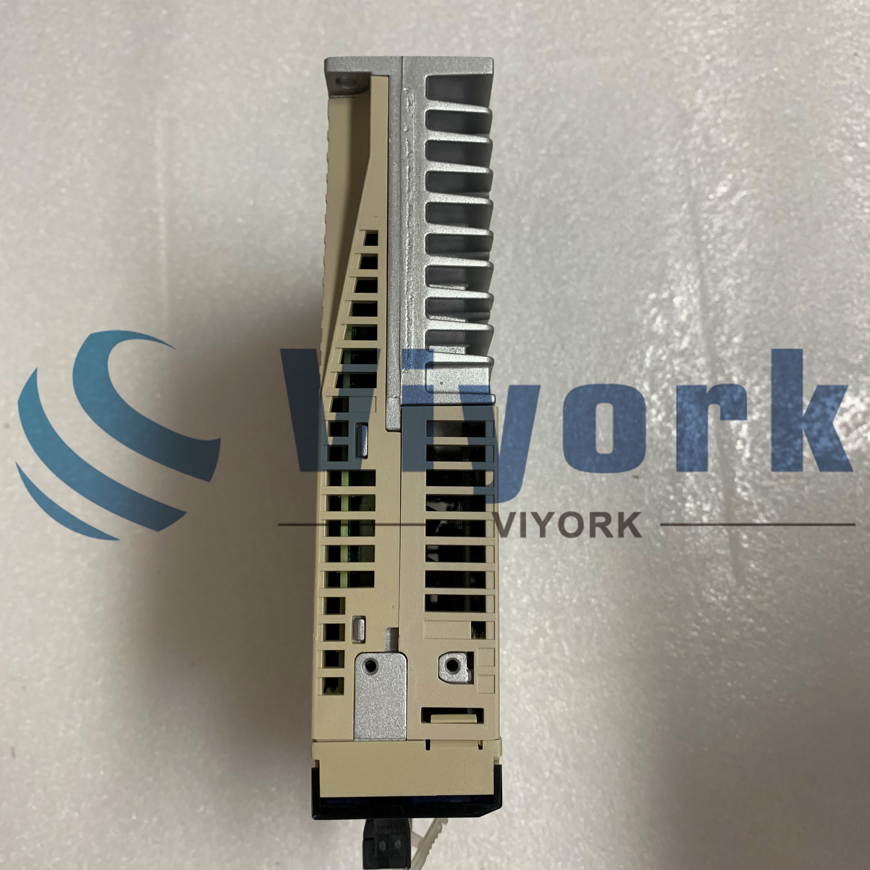 SGDV-2R8A01B002000 SERVO DRIVE NEW