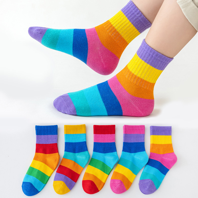 5 pares de meias femininas com padrão arco-íris de algodão, confortáveis, respiráveis e macias para crianças