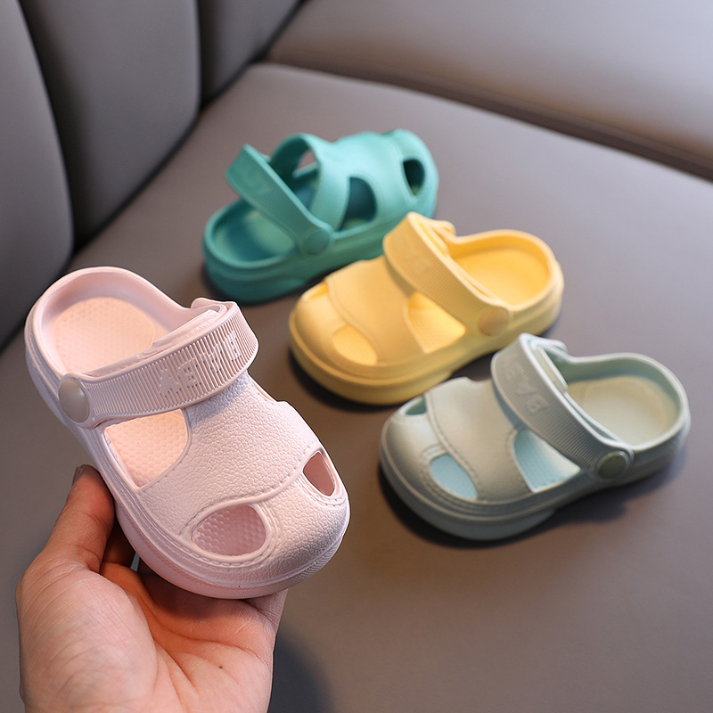 Sapatos de caverna infantil verão meninos e bebês antiderrapante sola macia sapatos de praia meninas e crianças dos desenhos animados sandálias infantis