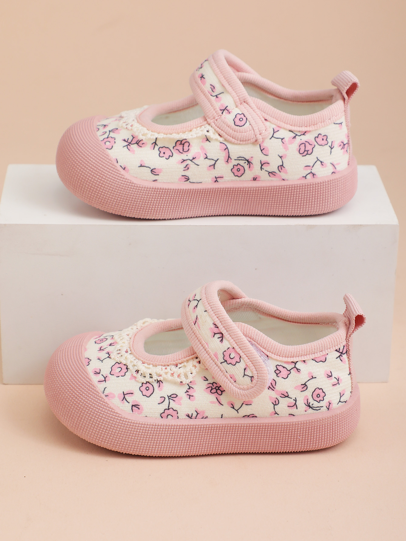 Zapatos de princesa para niña 2025, primavera y otoño, nuevos zapatos de lona para niños, zapatos para caminar con Velcro de estilo fresco para niña