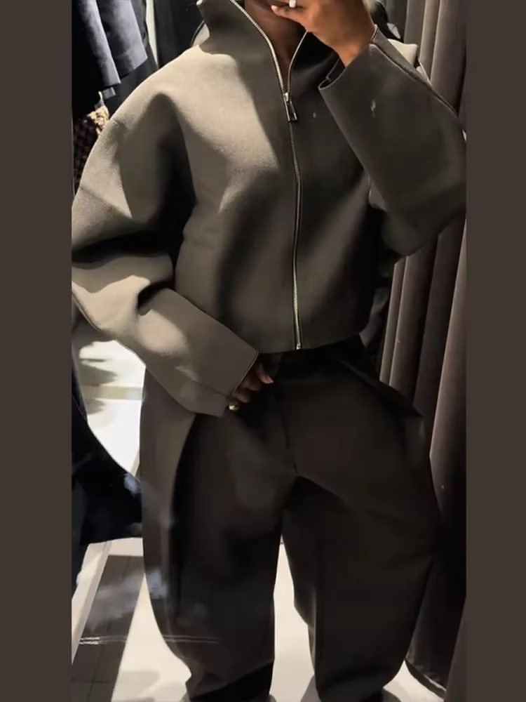 Solido Cappotto lavorato a maglia casual da donna Colletto alla coreana Manica intera Cerniera Cappotti corti larghi 2026 Capispalla moda femminile per pendolari quotidiani