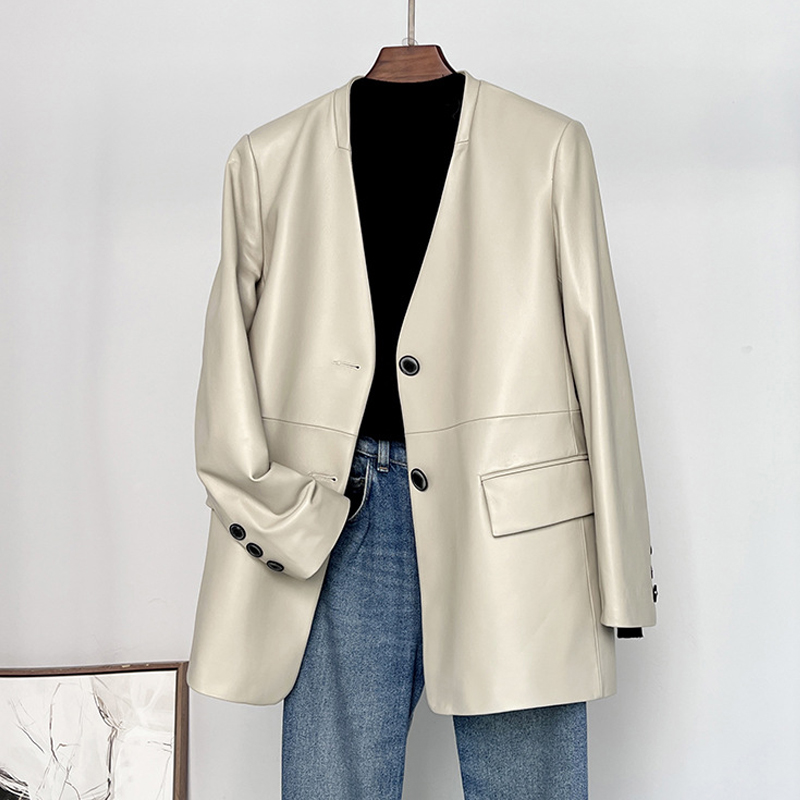 Julypalette-Chaqueta de piel de cordero de primera capa para mujer, chaqueta con cuello en V, abrigos de moda con dos botones, chaquetas de cuero genuino para mujer 2024