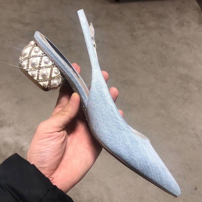 Dames Zomer Nieuwe Dikke Hak Puntige Head Bag Sandalen Dames Strass Parel Hak Één Woord Gesp Medium Hak Hoge Hakken