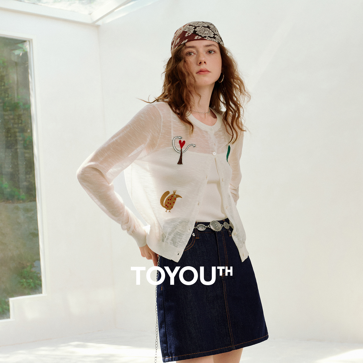 TOYOUTH femmes flou texturé lin tricot hauts 2026 printemps nouveau léger transparent recadrée ajusté amusant motif blouses rajeunissantes