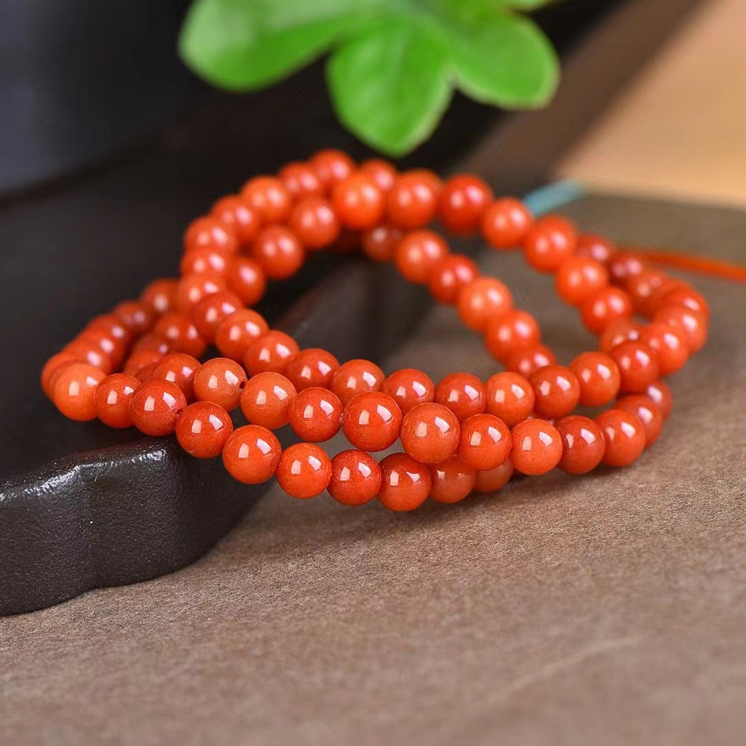 สร้อยโซ่มือหยกไหมสีทองหินสีแดงธรรมชาติขนาด6มม. กำไลข้อมือยืดหยุ่นกำไลอัญมณีสำหรับสตรีเครื่องประดับสุดมีเสน่ห์