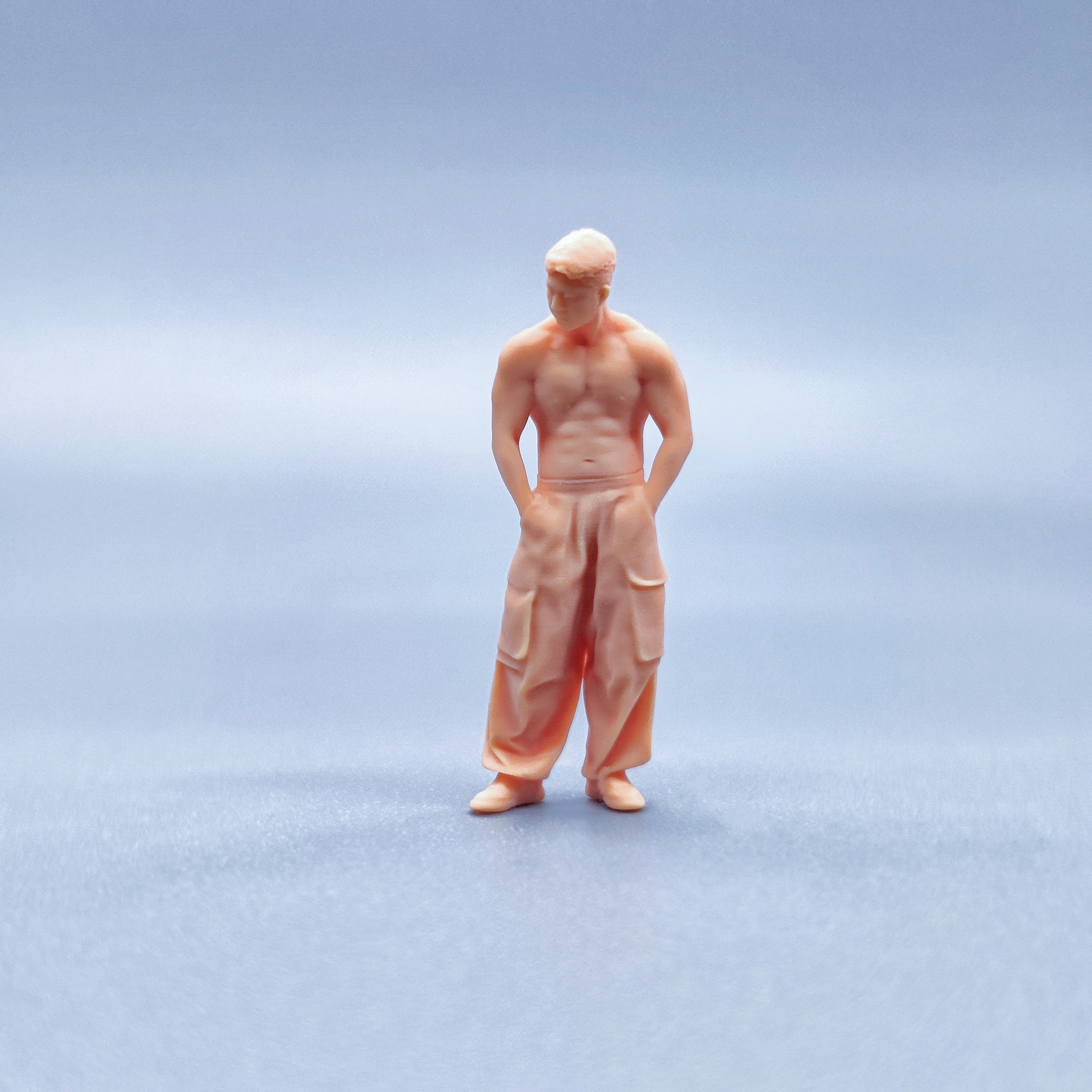 1/64 1/43 Figurines Scale Model Resin Standing Posture Big Pants Muscular Man Uncolored Miniatures Diorama Hand-painted  W002