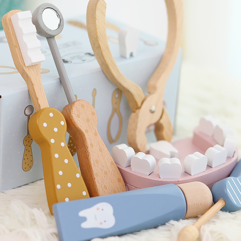 Wooden Children's Little Doctor Plays Dentist Oral Dental Set Nurse Toy Baby Learns to Brush Teeth and Play Home