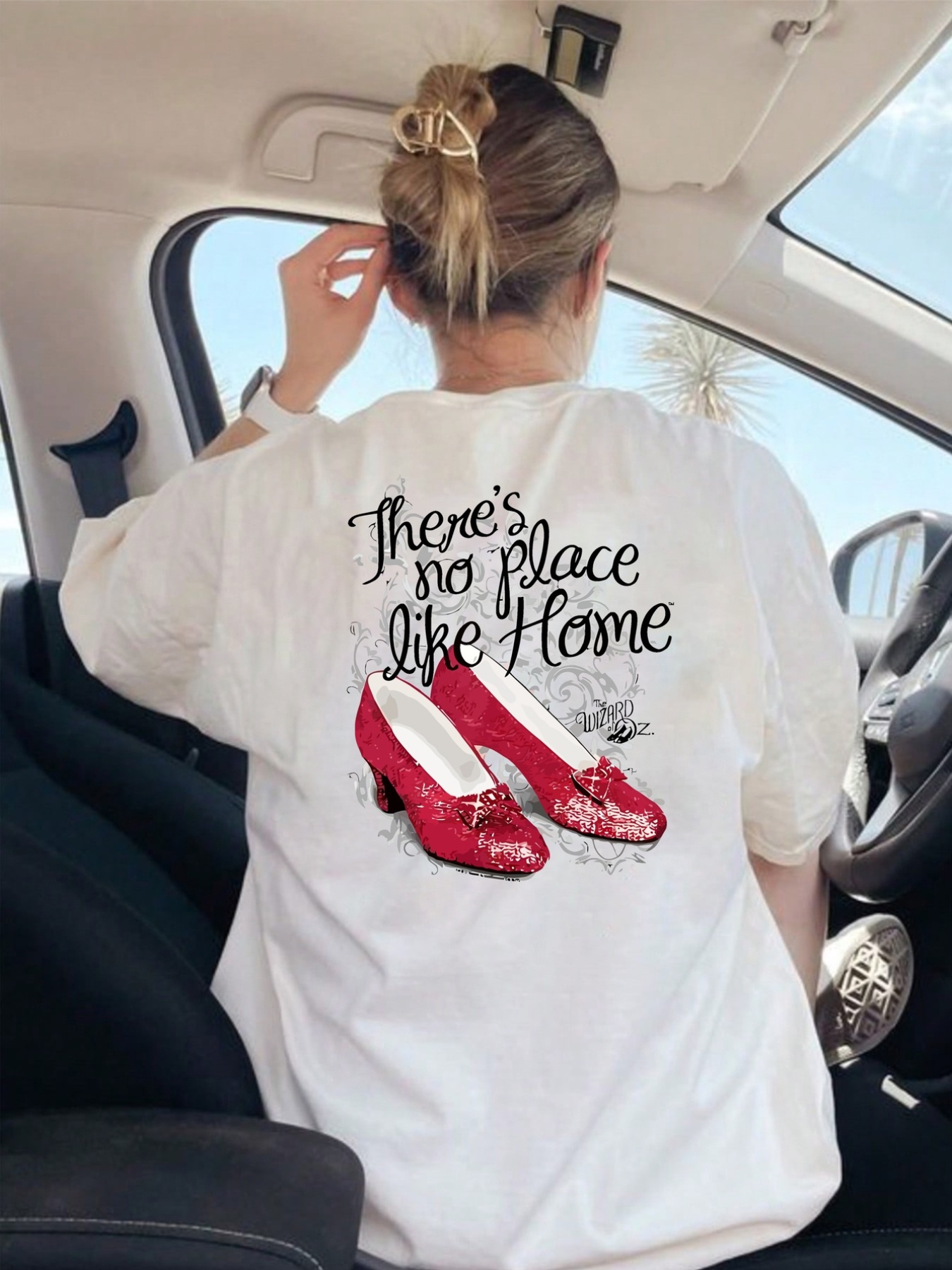 Camiseta con estampado de zapatillas de rubí del mago de Oz para mujer, camiseta blanca de manga corta con cuello redondo, Top informal con estampado de zapato rojo brillante